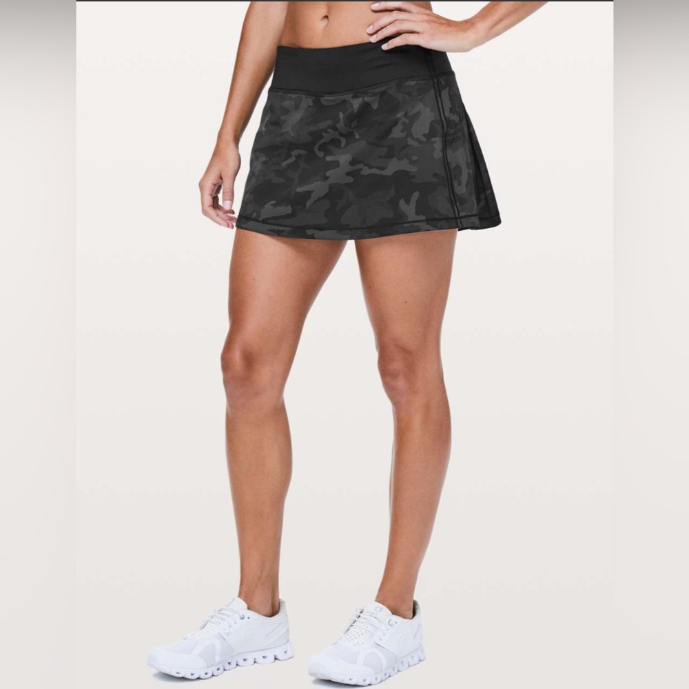 Women’s Lululemon Pace Rival Camo Black Grey Skirt Size 4